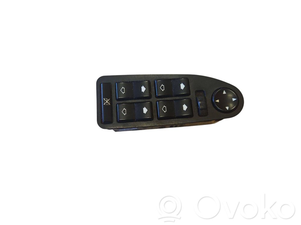Electric window control switch   6904306,816173