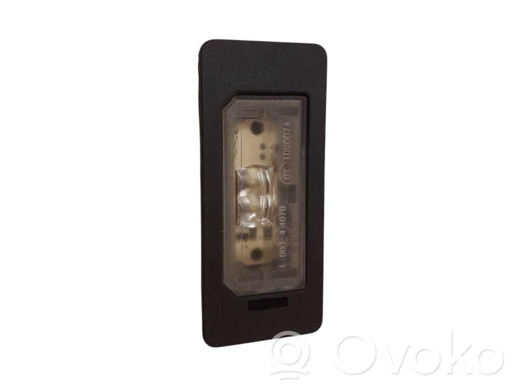 Number plate light   7193293