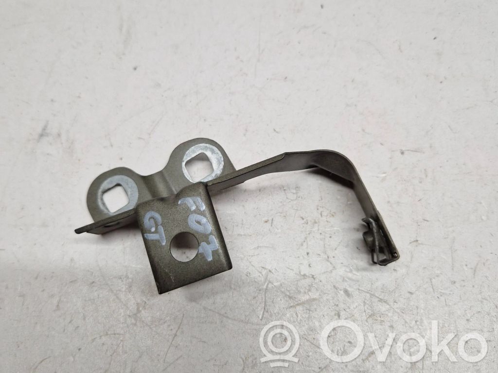 BMW 5 GT F07 Fender mounting bracket 