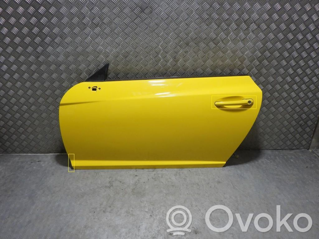 Chrysler Crossfire Front door 