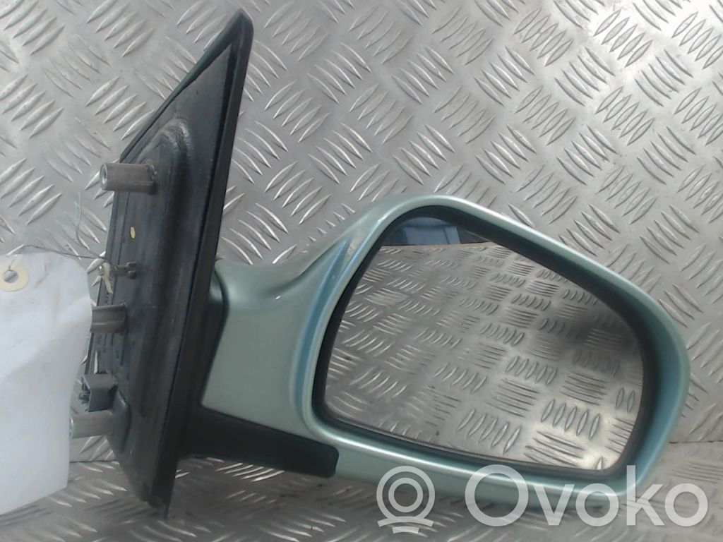 Hyundai Matrix Espejo lateral manual 