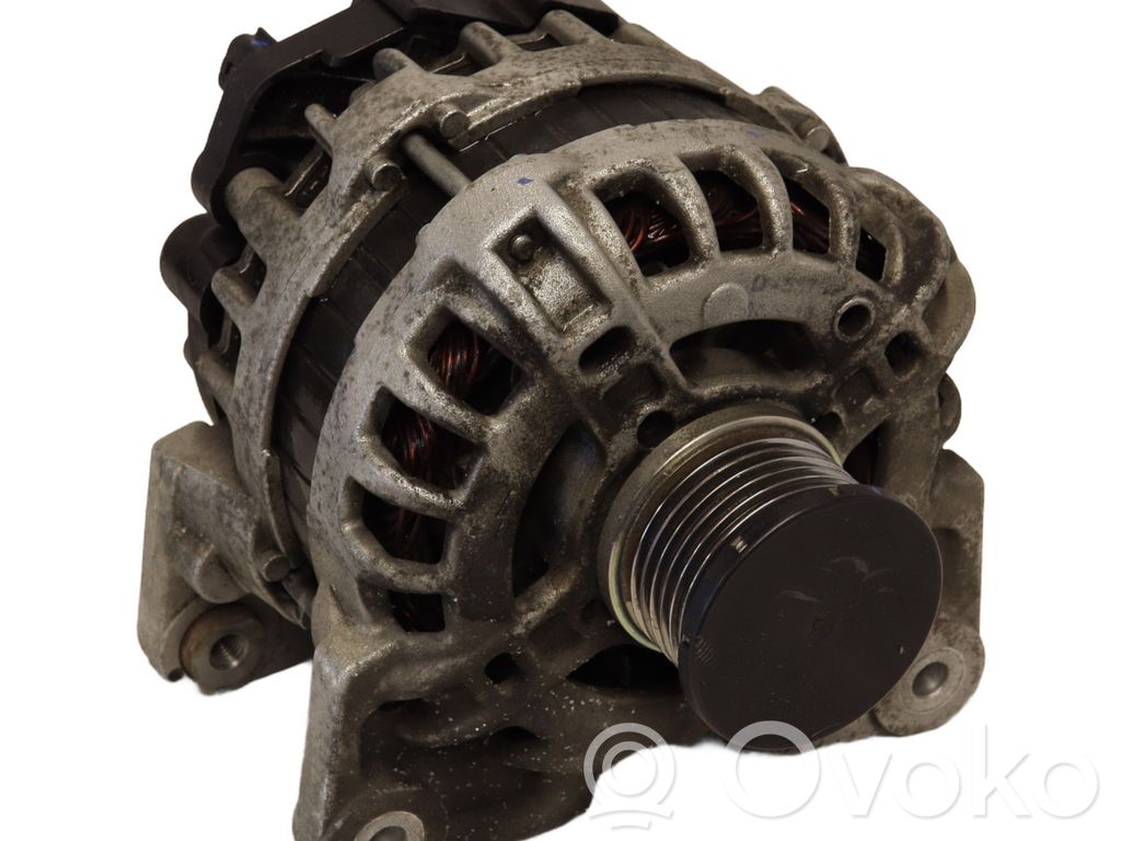 Renault Twingo III Alternator 