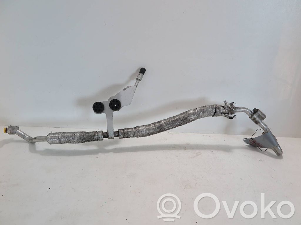 Air conditioning (A/C) pipe/hose
