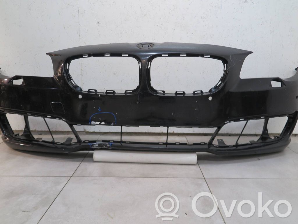 BMW 5 F10 F11 Zderzak przedni 