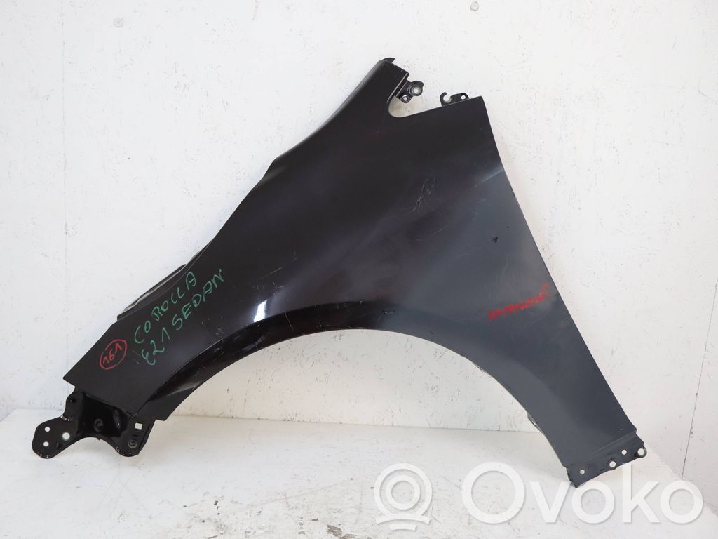 Toyota Corolla E210 E21 Sparnas 