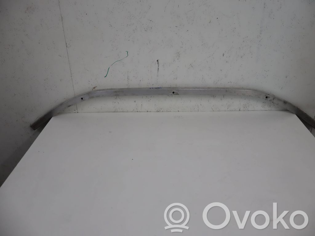 BMW X1 U11 Poprzeczka zderzaka przedniego 