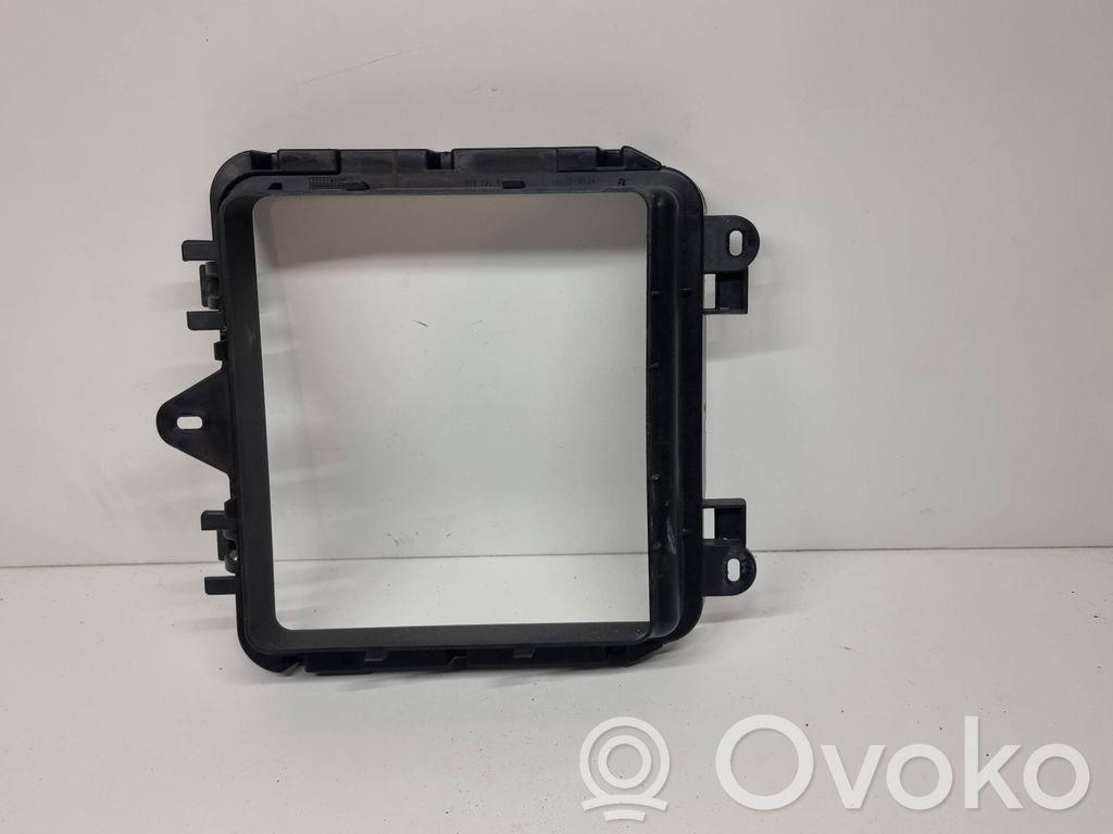 Radiator mount bracket   9181606