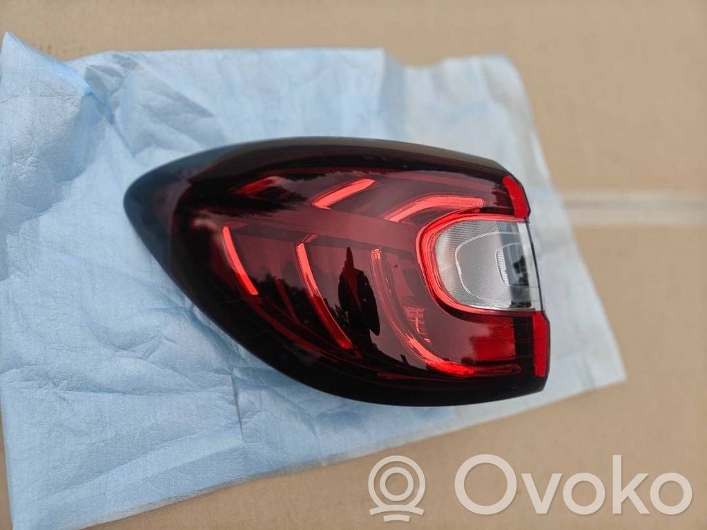 Renault Captur Rear/tail lights 