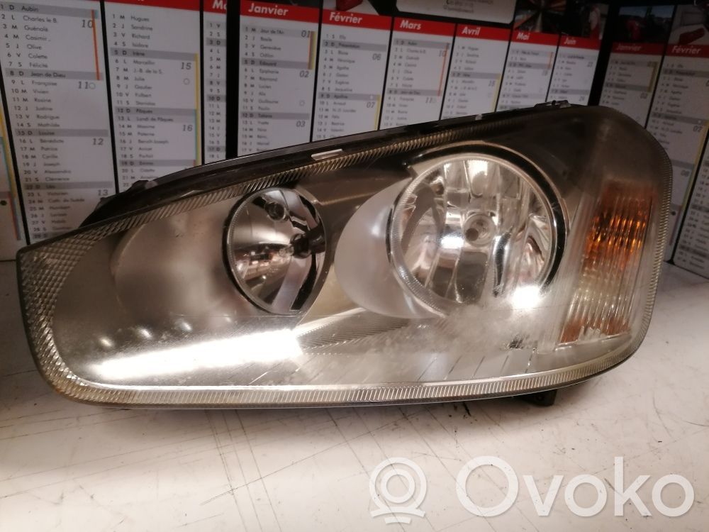 Ford S-MAX Lampa przednia 
