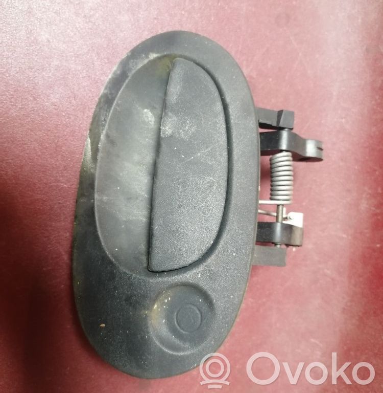 Renault Kangoo I Uchwyt / Rączka zewnętrzna otwierania klapy tylnej / bagażnika 