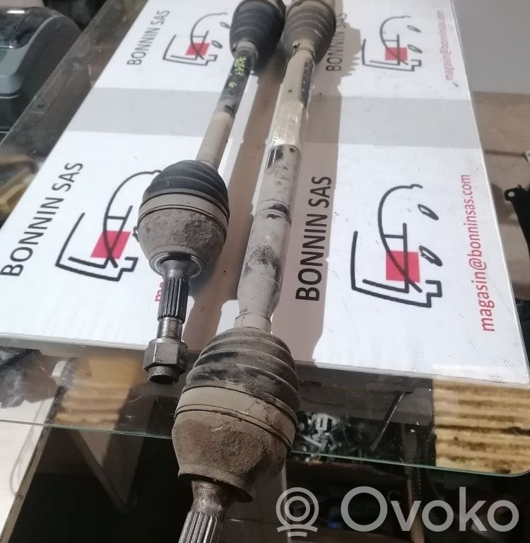 Citroen C3 Półoś przednia 
