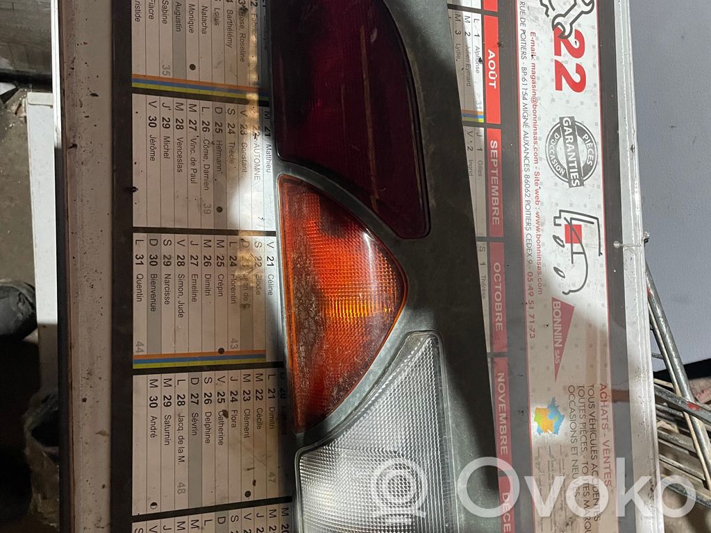 Renault Express Lampa tylna 