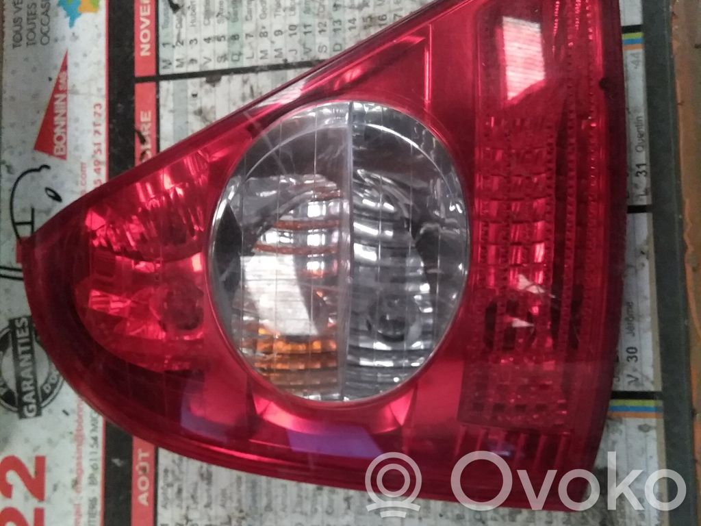 Renault Clio II Luci posteriori 