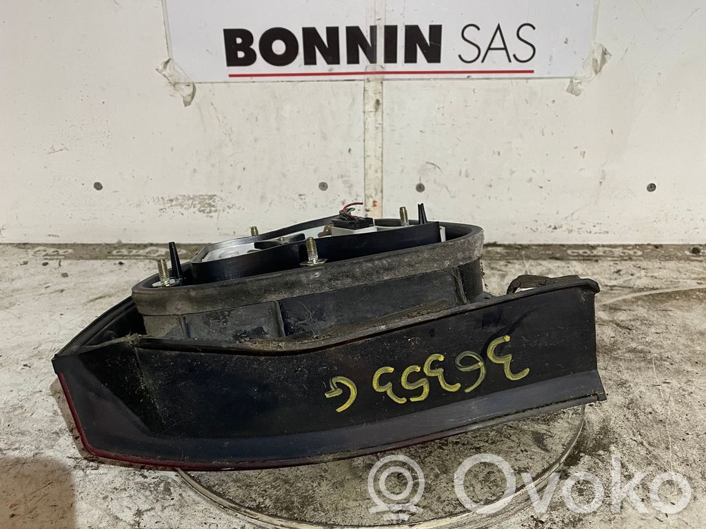 Mitsubishi Carisma Lampa tylna 