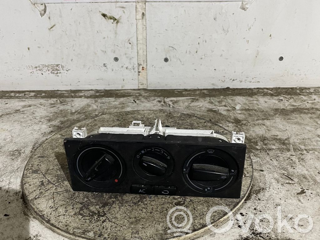 Volkswagen Golf IV Panel klimatyzacji 