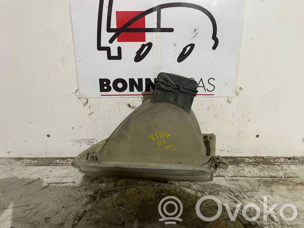 Peugeot 106 Achsschenkel vorne 
