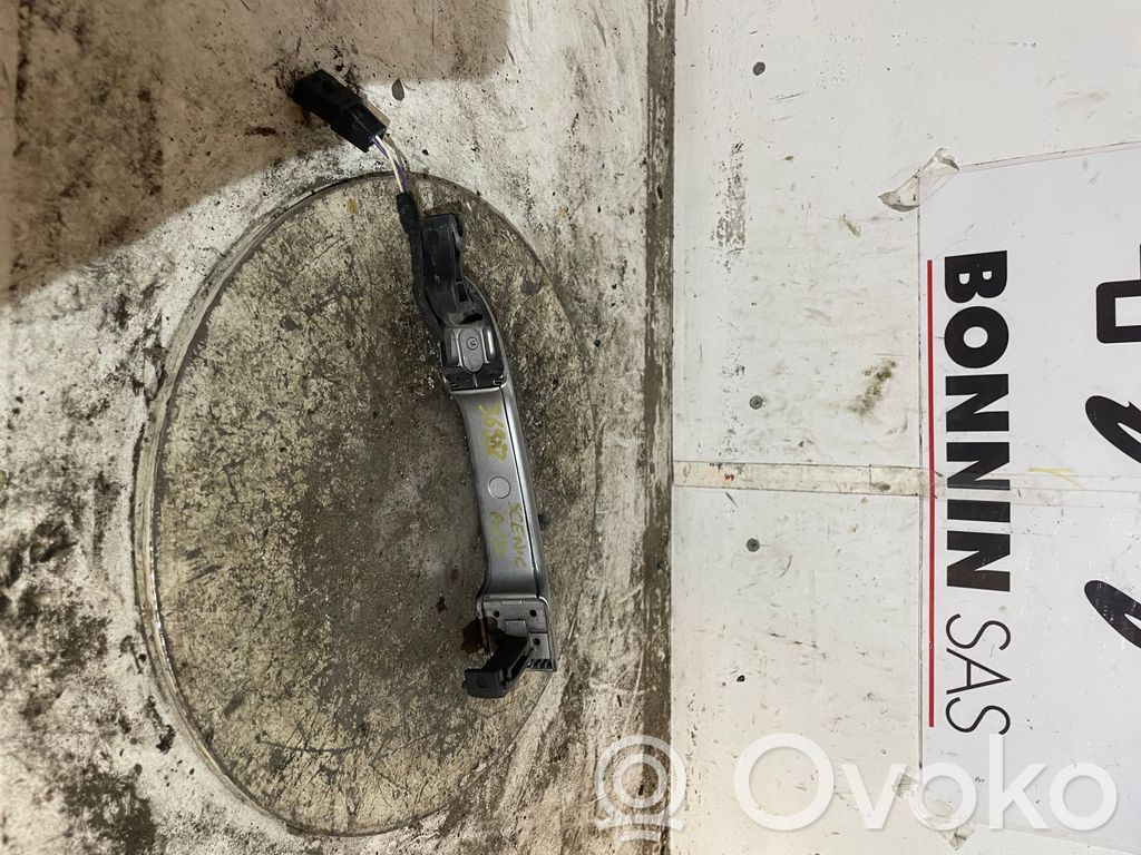 Klamka zewnętrzna drzwi przednich   806B03847R,27410494,36982,VDMS18