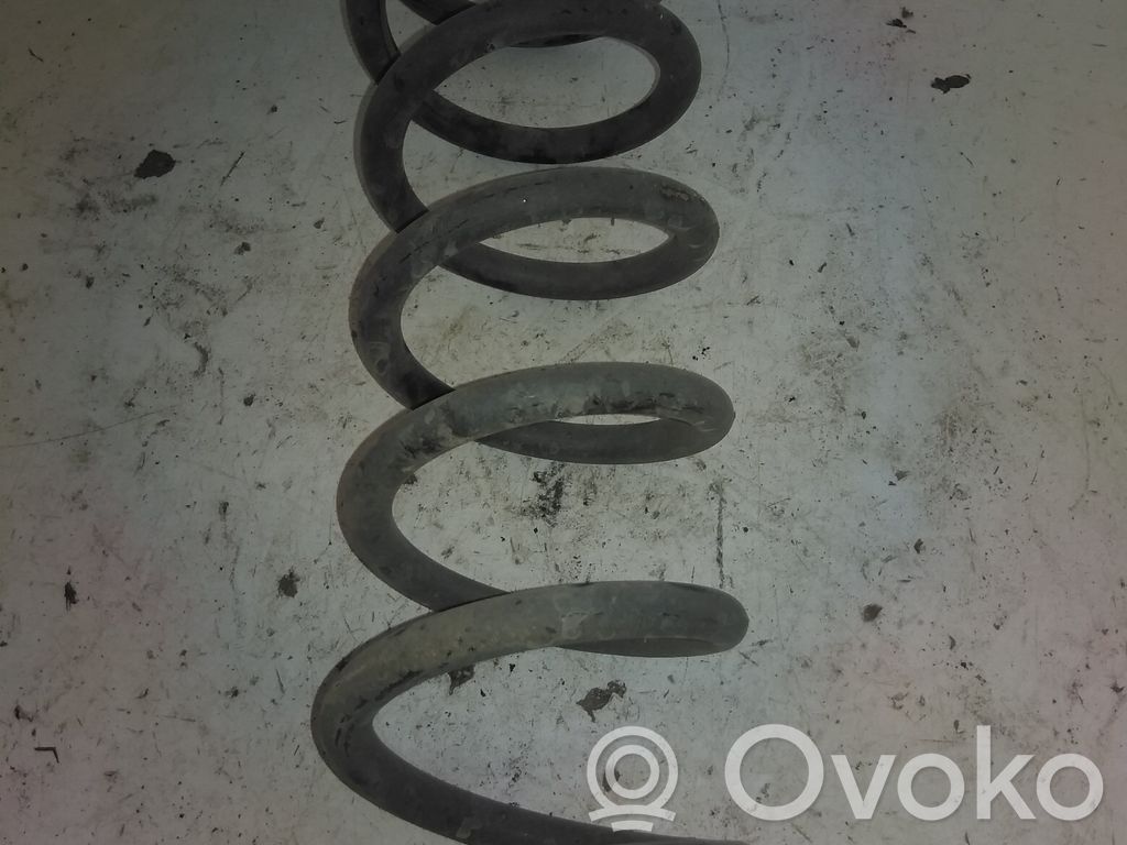 Dacia Sandero II Front coil spring 