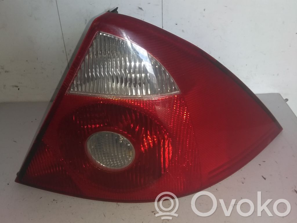 Ford C-MAX I Lampa tylna 