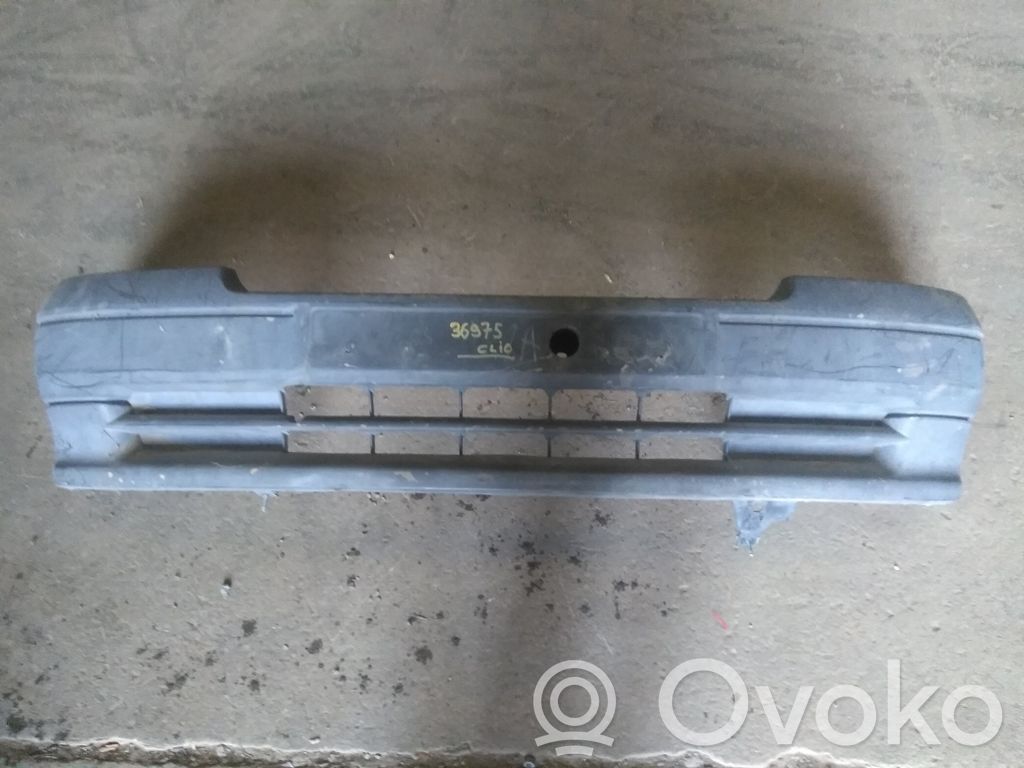 Renault Clio I Parachoques delantero 