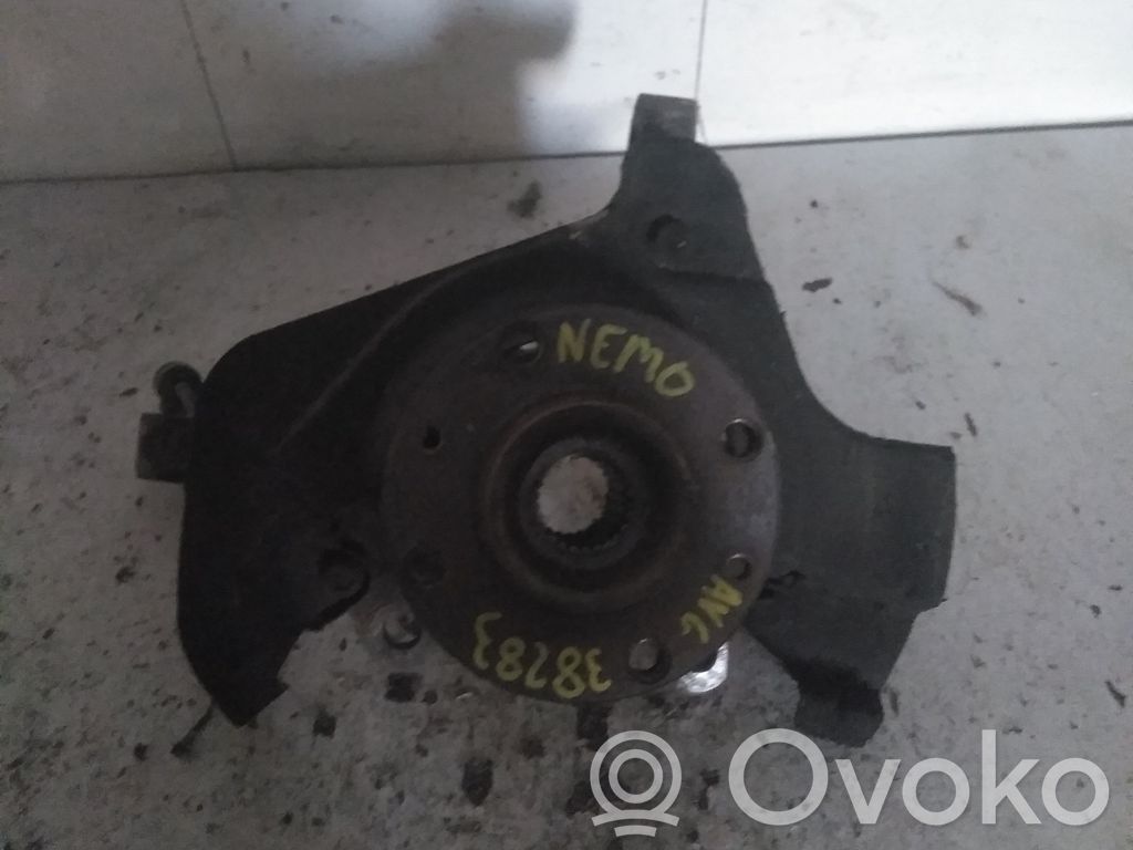 Citroen Nemo Achsschenkel vorne 