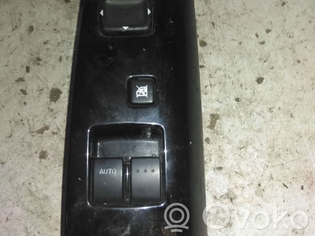 Mazda RX8 Electric window control switch 