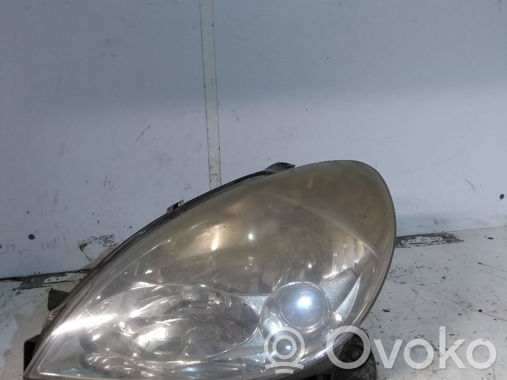 Citroen Xsara Lampa przednia 