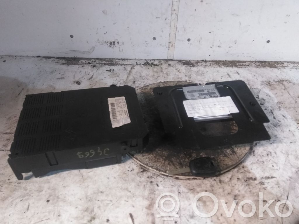 Peugeot 307 Unité / module de commande d'injection de carburant 