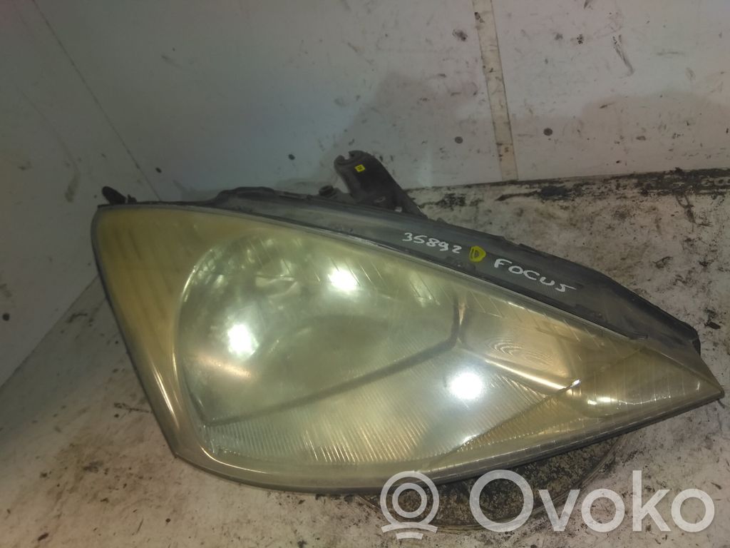 Ford Focus Faro/fanale 