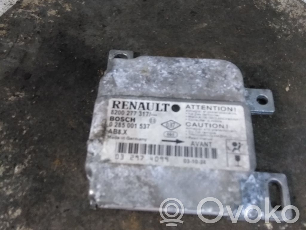 Renault Clio II Airbag control unit/module 