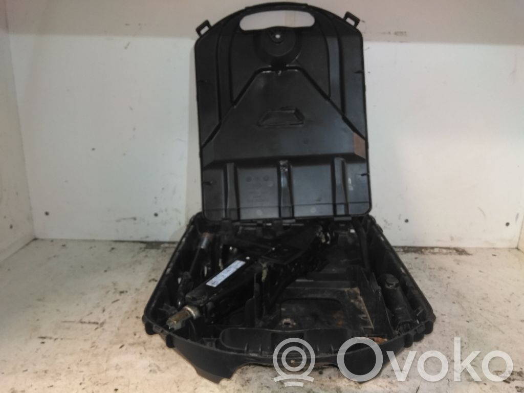 Fiat Talento Set di attrezzi 