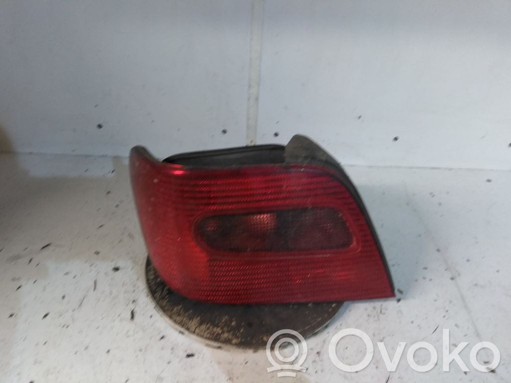 Citroen Xsara Aizmugurējais lukturis virsbūvē 