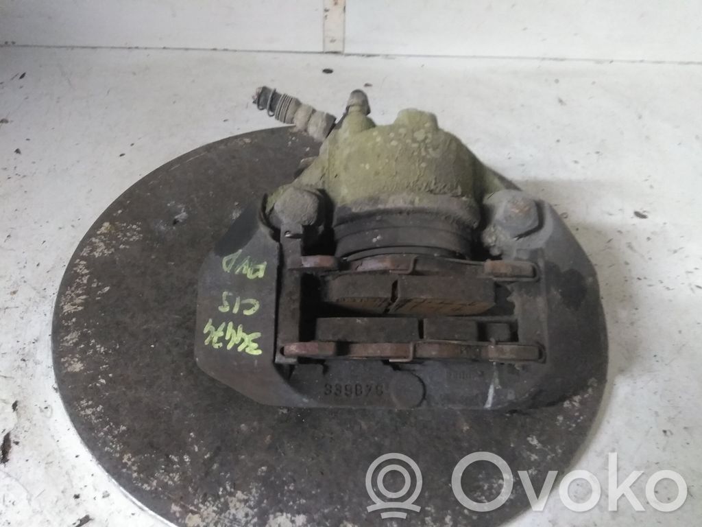 Citroen C15 Zacisk hamulcowy przedni 