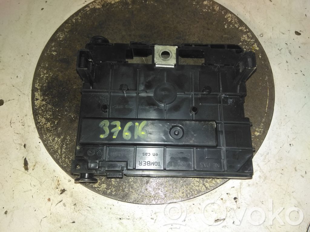 Citroen C4 I Picasso Módulo de fusible 