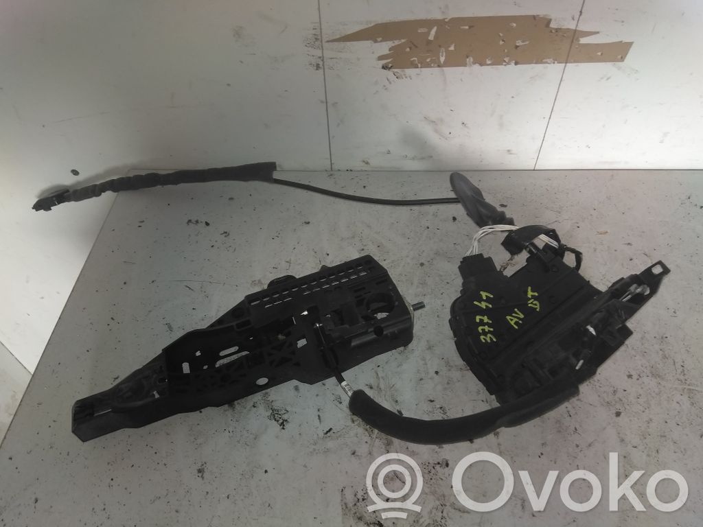 Renault Clio IV Priekinė durų spyna 