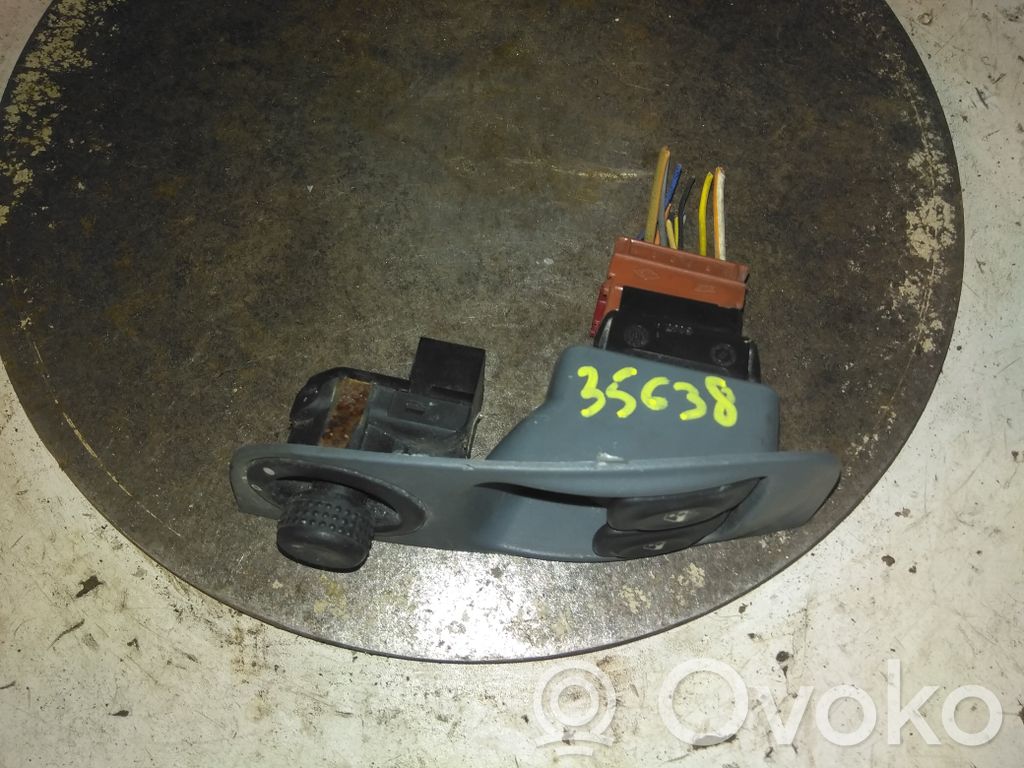 Renault 20 Electric window control switch 
