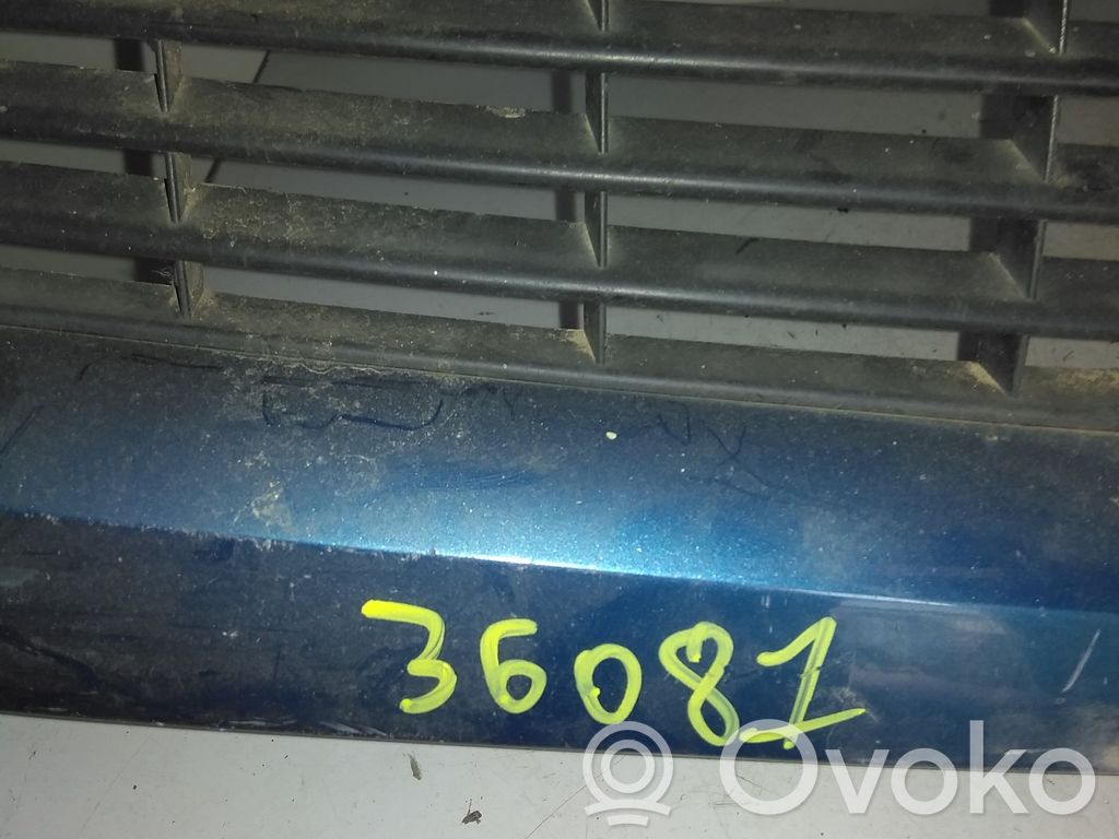Renault Express Maskownica / Grill / Atrapa górna chłodnicy 