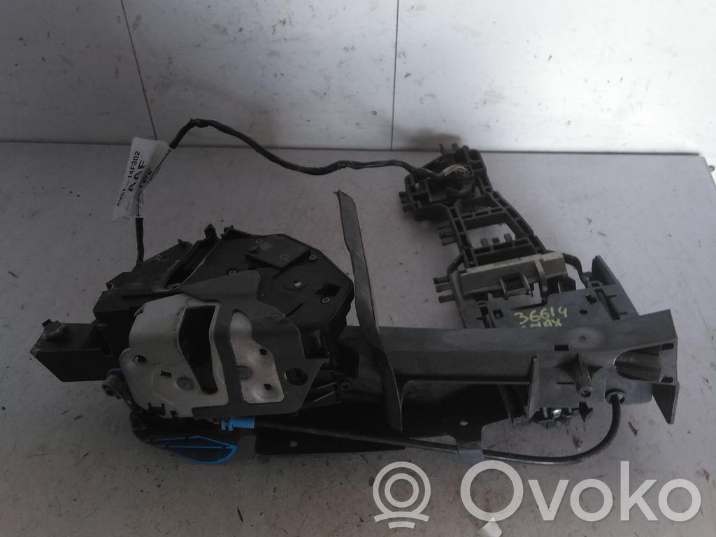Front door lock   2048282,27423676,36614,VDMS18