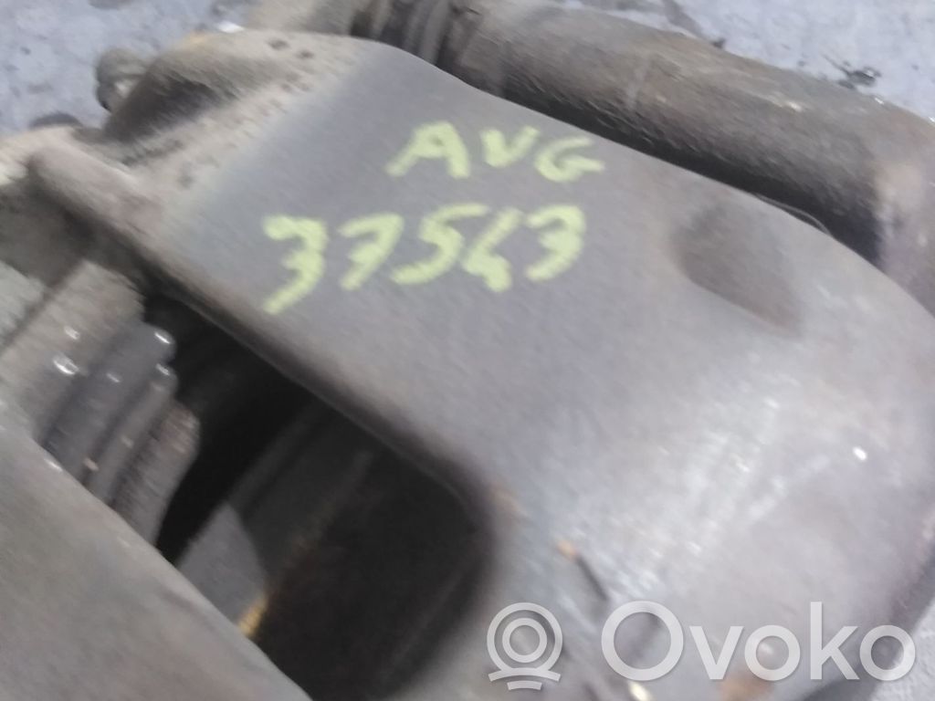 Nissan Note (E11) Передний суппорт 