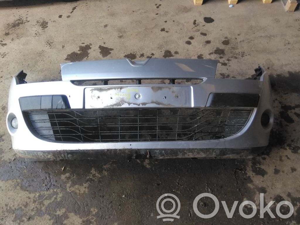 Renault Megane III Priekinis bamperis 