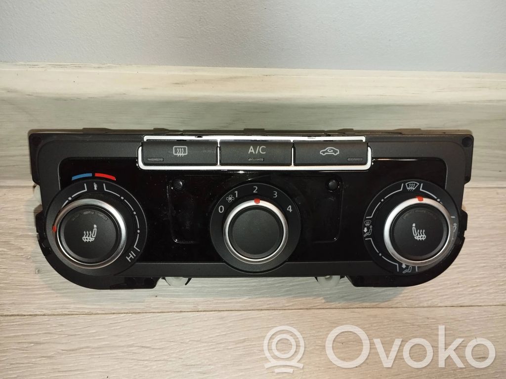 Volkswagen Touran II Climate control unit 