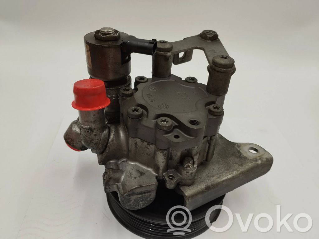 BMW 5 E60 E61 Power steering pump 