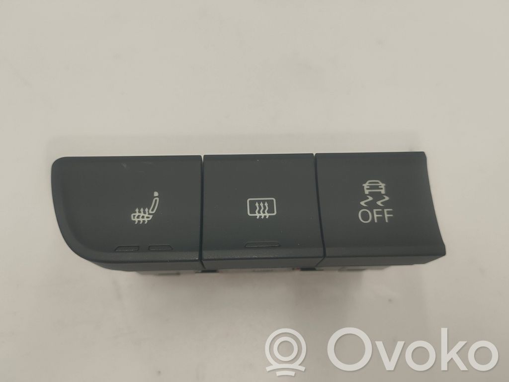 Audi A1 Seat heating switch 