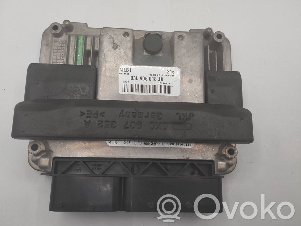 Sterownik / Moduł ECU   03L906018JK,15216717