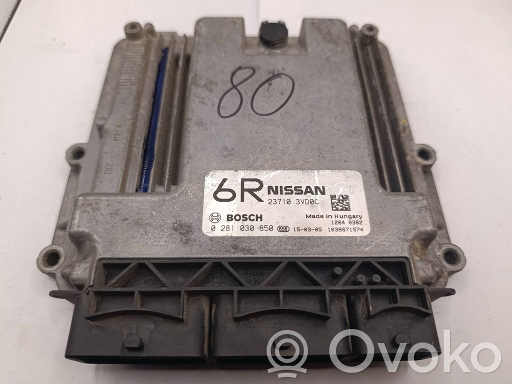 Unidad de control/módulo del motor   237103VD0C,0281030850,1039S71574