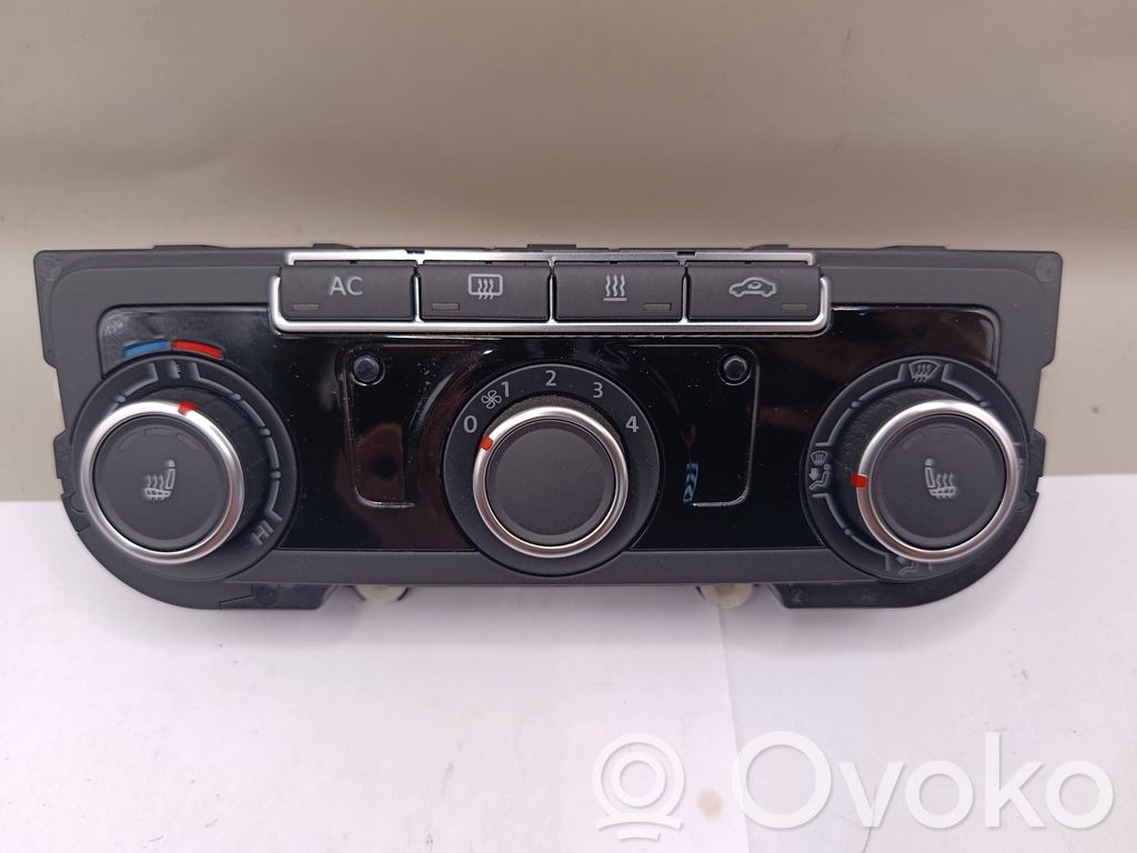 Volkswagen Golf VI Panel klimatyzacji 