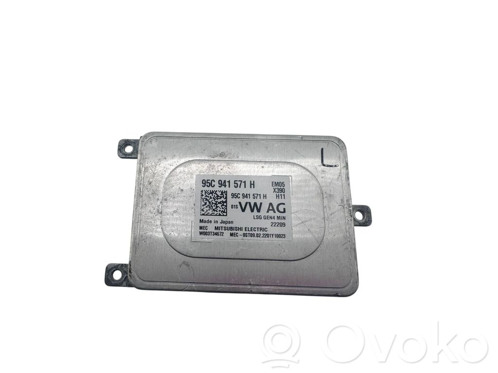 Volkswagen PASSAT B8 Unidad de control/módulo de carrocería central 