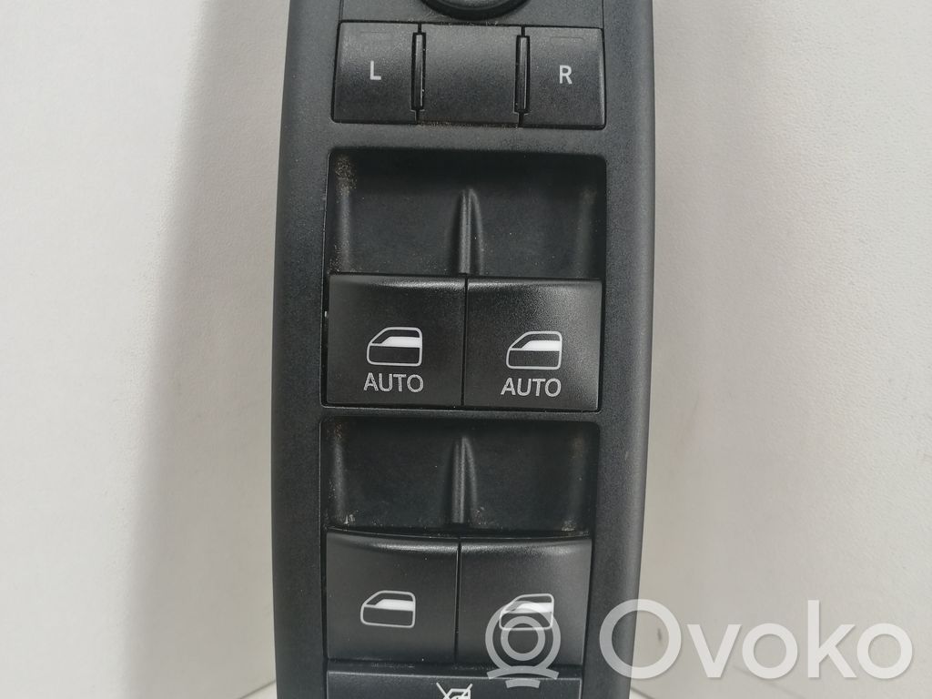 Dodge Durango Electric window control switch 