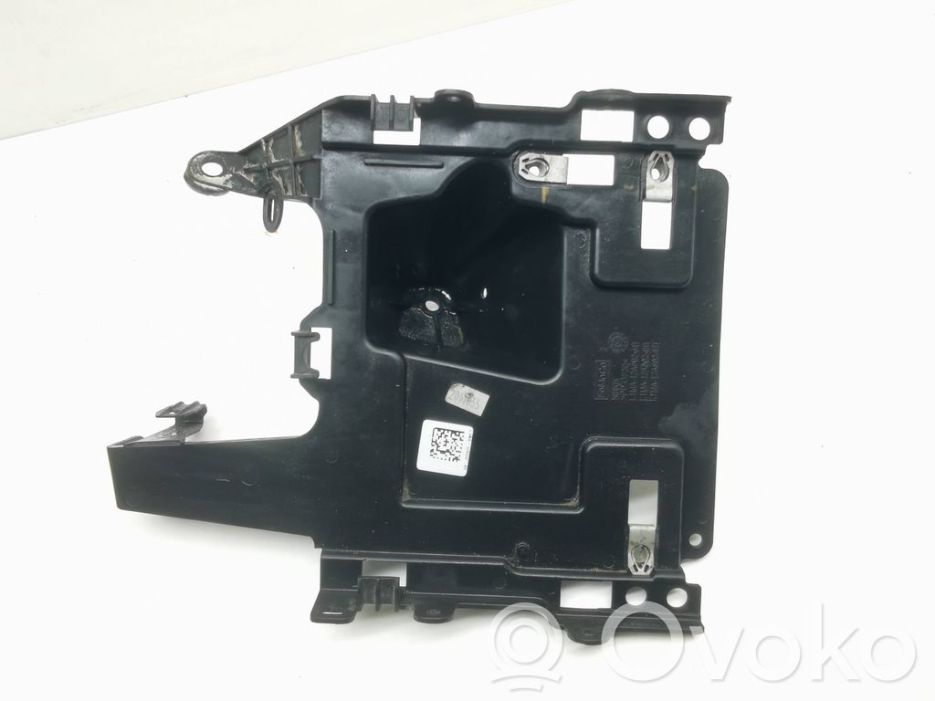 Engine control unit holder   L1MA12A692AB,L1MA12A692BB,L1MA12A692EB