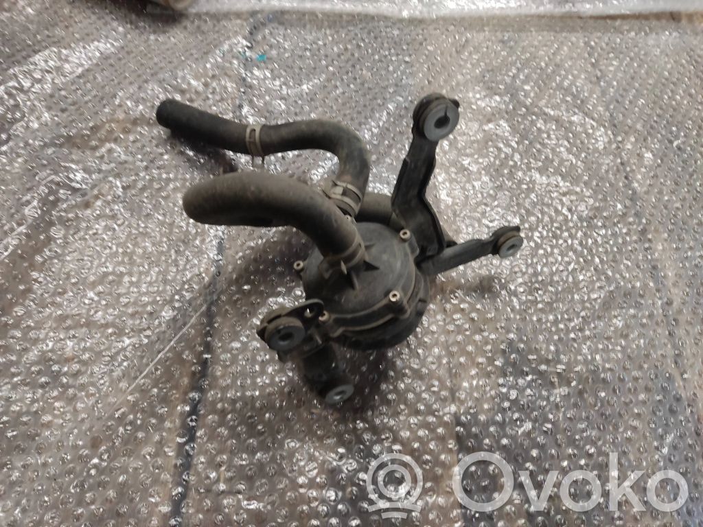 Hyundai Kona I Vesipumppu 